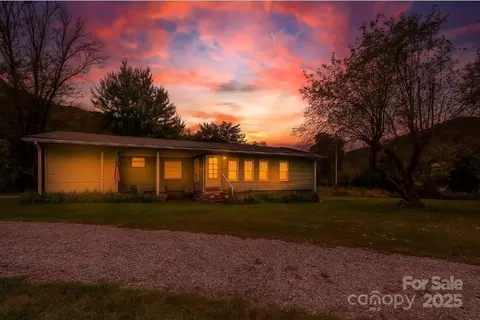 2148 Pisgah Hwy, Candler, NC 28715