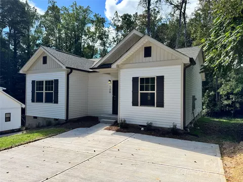 120 S Elm St, Lowell, NC 28098