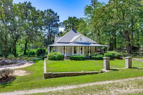 2086 Rion Rd, Winnsboro, SC 29180