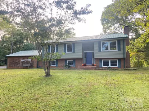 3788 Fish Hatchery Rd, Morganton, NC 28655