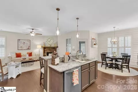 708 Wynborne Ln, Moore, SC 29369 photo 9
