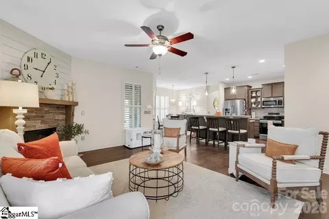 708 Wynborne Ln, Moore, SC 29369 photo 6