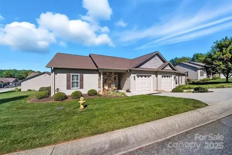 505 2nd Street Ne U1 Pl NE #U1, Conover, NC 28613