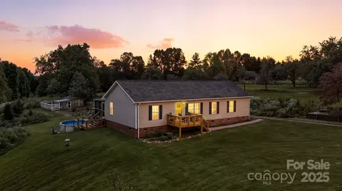 80 Jr Matheson Ln, Taylorsville, NC 28681