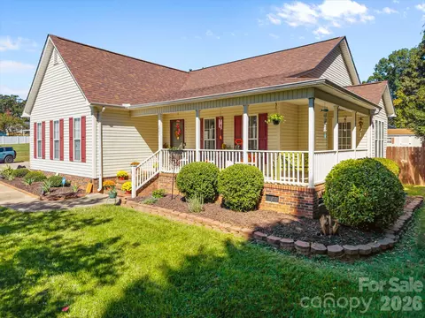 Exterior - 223 Wendover Dr, Salisbury, NC 28147 photo 3 of 11