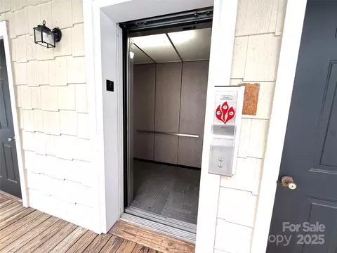 Exterior - 930 Jetton 20 St #20, Davidson, NC 28036 photo 6 of 7