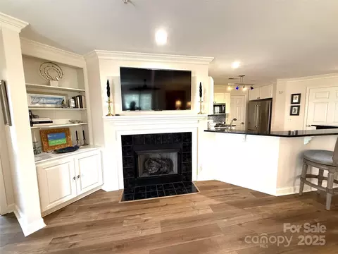 Living - 930 Jetton 20 St #20, Davidson, NC 28036 photo 3 of 3