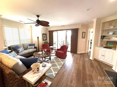 Living - 930 Jetton 20 St #20, Davidson, NC 28036 photo 2 of 3