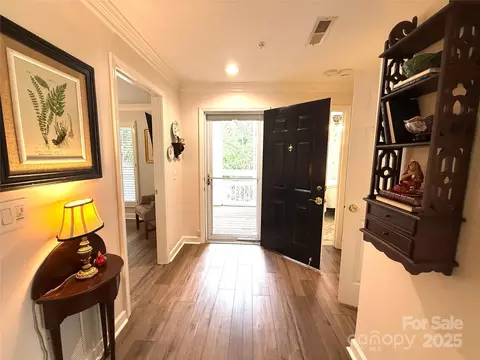 Entry Way - 930 Jetton 20 St #20, Davidson, NC 28036 photo 1 of 2