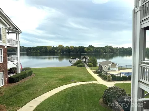View/Area - 930 Jetton 20 St #20, Davidson, NC 28036 photo 5 of 5