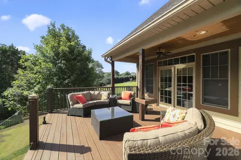 2849 Snead Ne Ct NE, Conover, NC 28613 photo 5