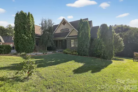 2849 Snead Ne Ct NE, Conover, NC 28613 photo 4