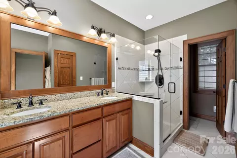 2849 Snead Ne Ct NE, Conover, NC 28613 photo 19