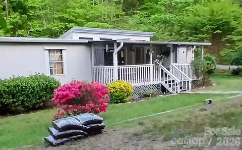 4230 Chimney Rock Rd, Hendersonville, NC 28792
