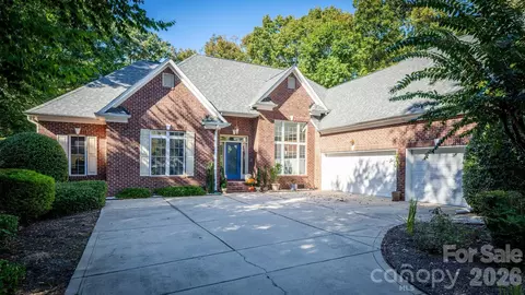 7843 Nine Iron Ct, Denver, NC 28037