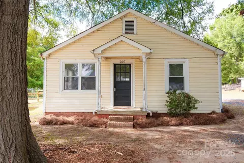 207 N Love Chapel Rd, Stanfield, NC 28163