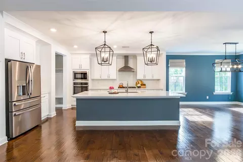 111 Sills Creek Ln, Mooresville, NC 28115