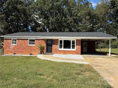 810 Hampton Sw Pl SW, Lenoir, NC 28645