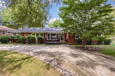 4121 Sheridan Dr, Charlotte, NC 28205