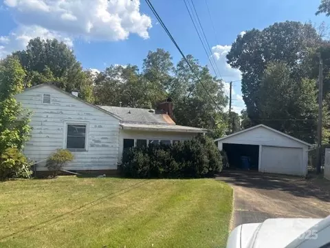 145 34th Nw St NW, Hickory, NC 28601