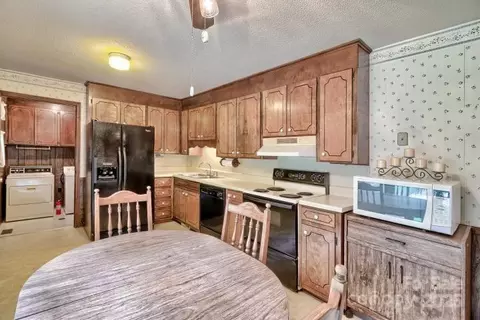 Kitchen - 3966 Red Doc Rd, Lancaster, SC 29720 photo 1 of 3
