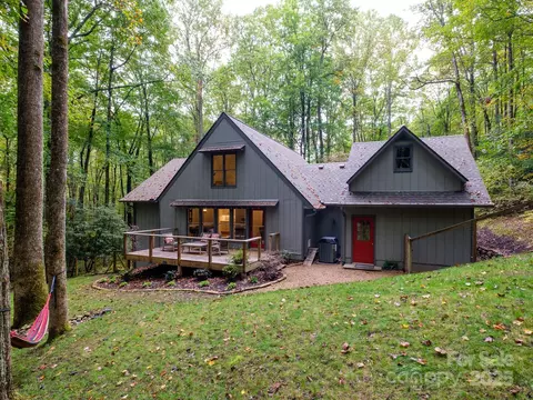 77 Selu Ct, Brevard, NC 28712