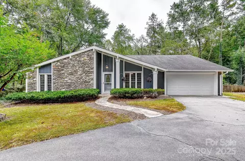 3119 Hickory Hill Rd, Hendersonville, NC 28792