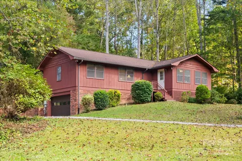 234 Fallen Timber Rd, Hendersonville, NC 28791
