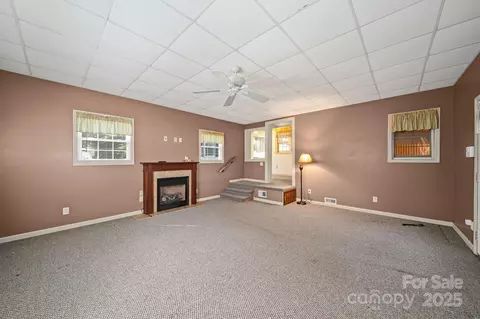 Living - 210 Smith St, Clover, SC 29710 photo 2 of 3