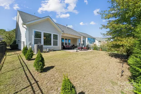 Exterior - 624 Daventry Ct, Clover, SC 29710 photo 5 of 6