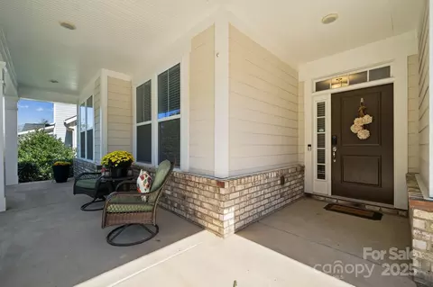 Exterior - 624 Daventry Ct, Clover, SC 29710 photo 2 of 6