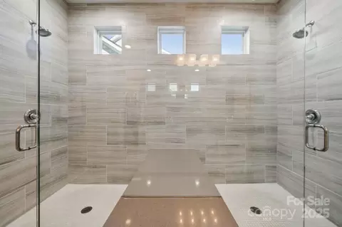 Bath - 624 Daventry Ct, Clover, SC 29710 photo 3 of 3
