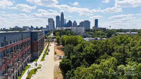 1131 N College St, Charlotte, NC 28206