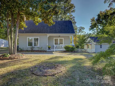 305 Park Dr, Fort Mill, SC 29715