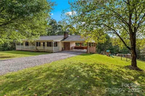 1627 Stony Knoll Rd, Dobson, NC 27017