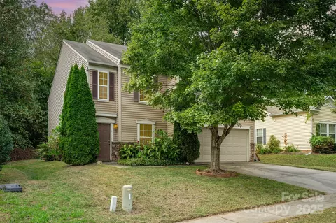 5816 Ankeny Ct, Charlotte, NC 28269
