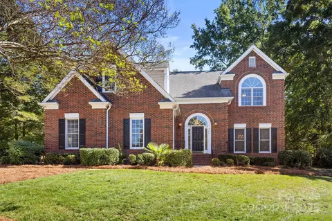 4749 Avonwood Ln, Charlotte, NC 28270
