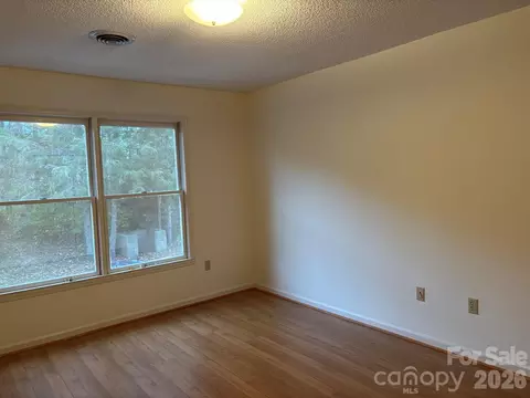 Bedroom - 655 Overlook C Dr #C, Spruce Pine, NC 28777 photo 4 of 4