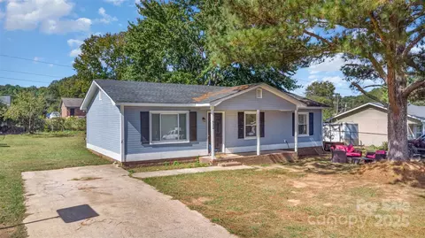 622 Creekridge Dr, Monroe, NC 28110