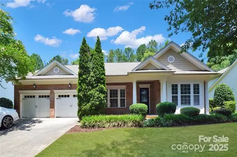 8712 Soaring Eagle Ln, Waxhaw, NC 28173