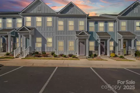 1723 Granby Heights Rd, Winston Salem, NC 27103