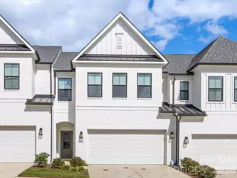 6033 Mariemont Cir, Charlotte, NC 28226