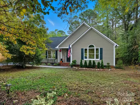 327 Rehobeth Rd, Waxhaw, NC 28173