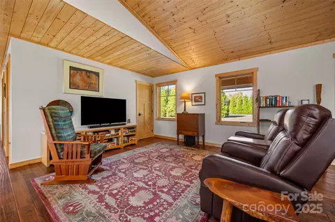 891 Meadow Crest Rd, Tryon, NC 28782 photo 7