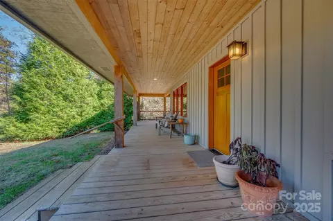 891 Meadow Crest Rd, Tryon, NC 28782 photo 2