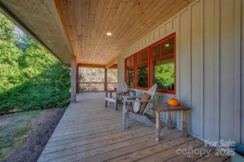 891 Meadow Crest Rd, Tryon, NC 28782 photo 3