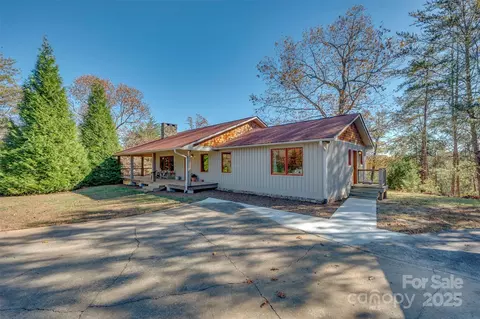 891 Meadow Crest Rd, Tryon, NC 28782
