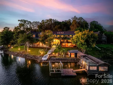 5650 Riverfront Rd, Clover, SC 29710
