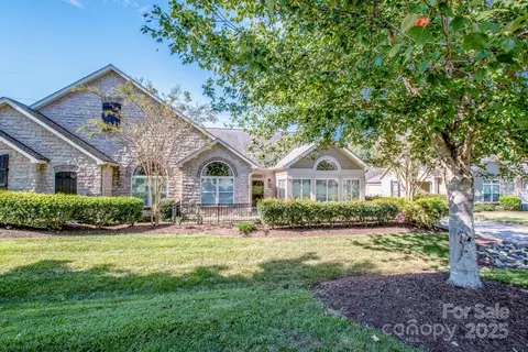 4733 Polo Gate Blvd, Charlotte, NC 28216