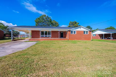 808 Church Nw St NW, Valdese, NC 28690